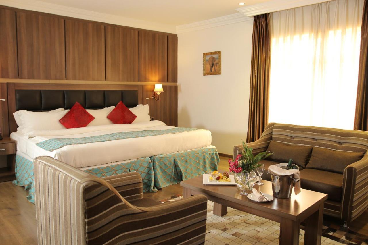 Grand Pela Hotel & Suites أبوجا المظهر الخارجي الصورة