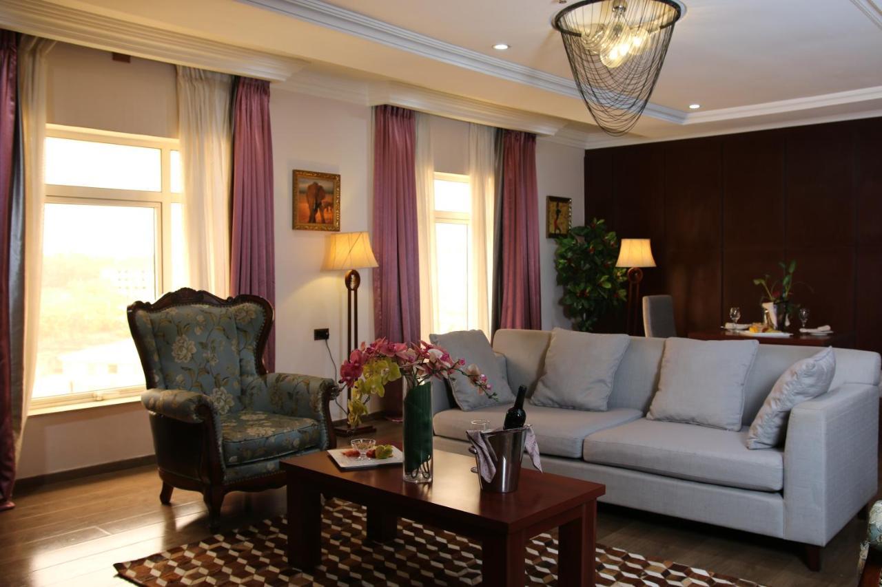 Grand Pela Hotel & Suites أبوجا المظهر الخارجي الصورة
