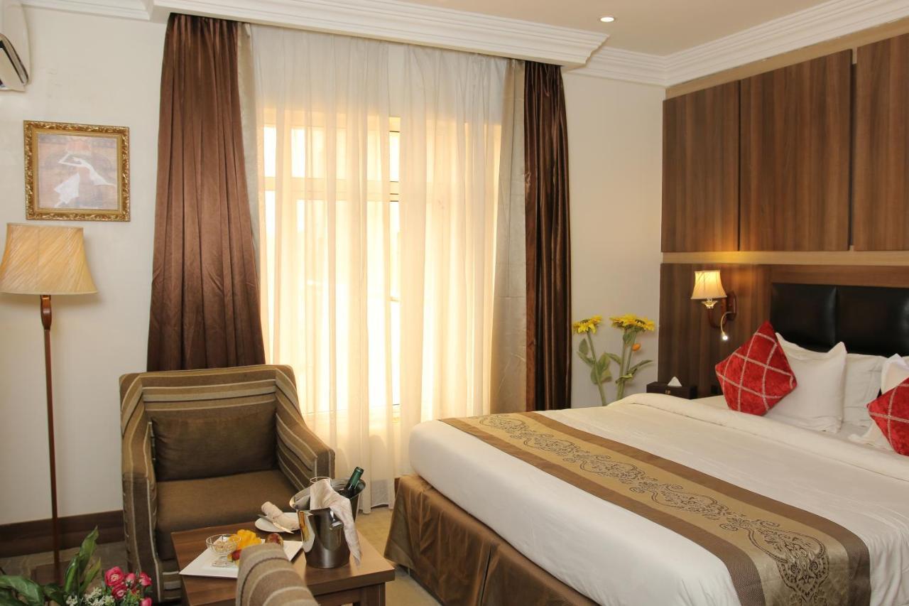 Grand Pela Hotel & Suites أبوجا المظهر الخارجي الصورة