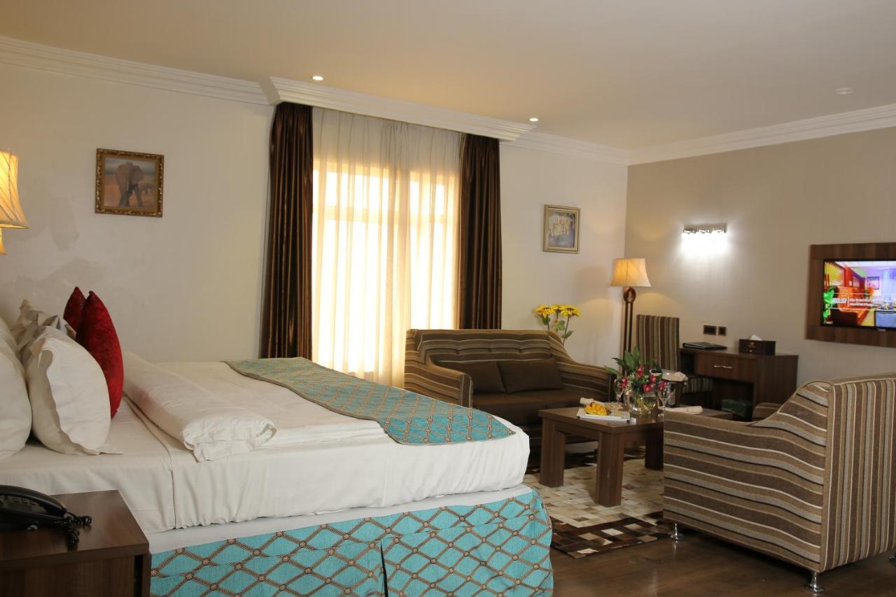Grand Pela Hotel & Suites أبوجا المظهر الخارجي الصورة
