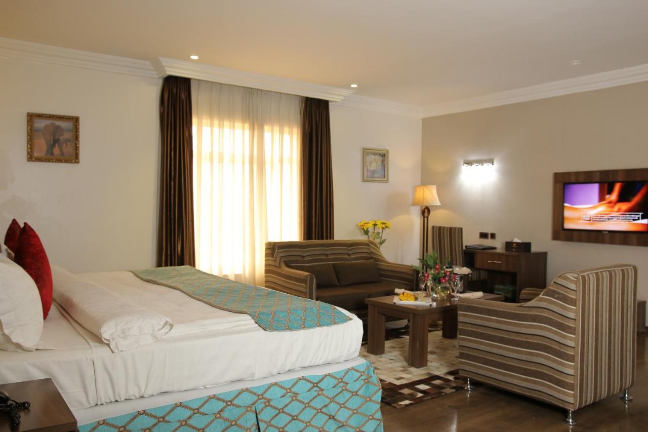 Grand Pela Hotel & Suites أبوجا المظهر الخارجي الصورة