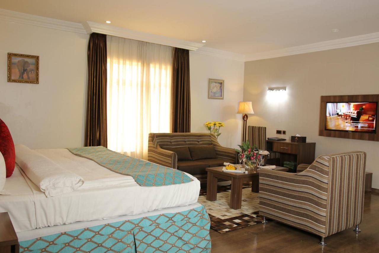 Grand Pela Hotel & Suites أبوجا المظهر الخارجي الصورة