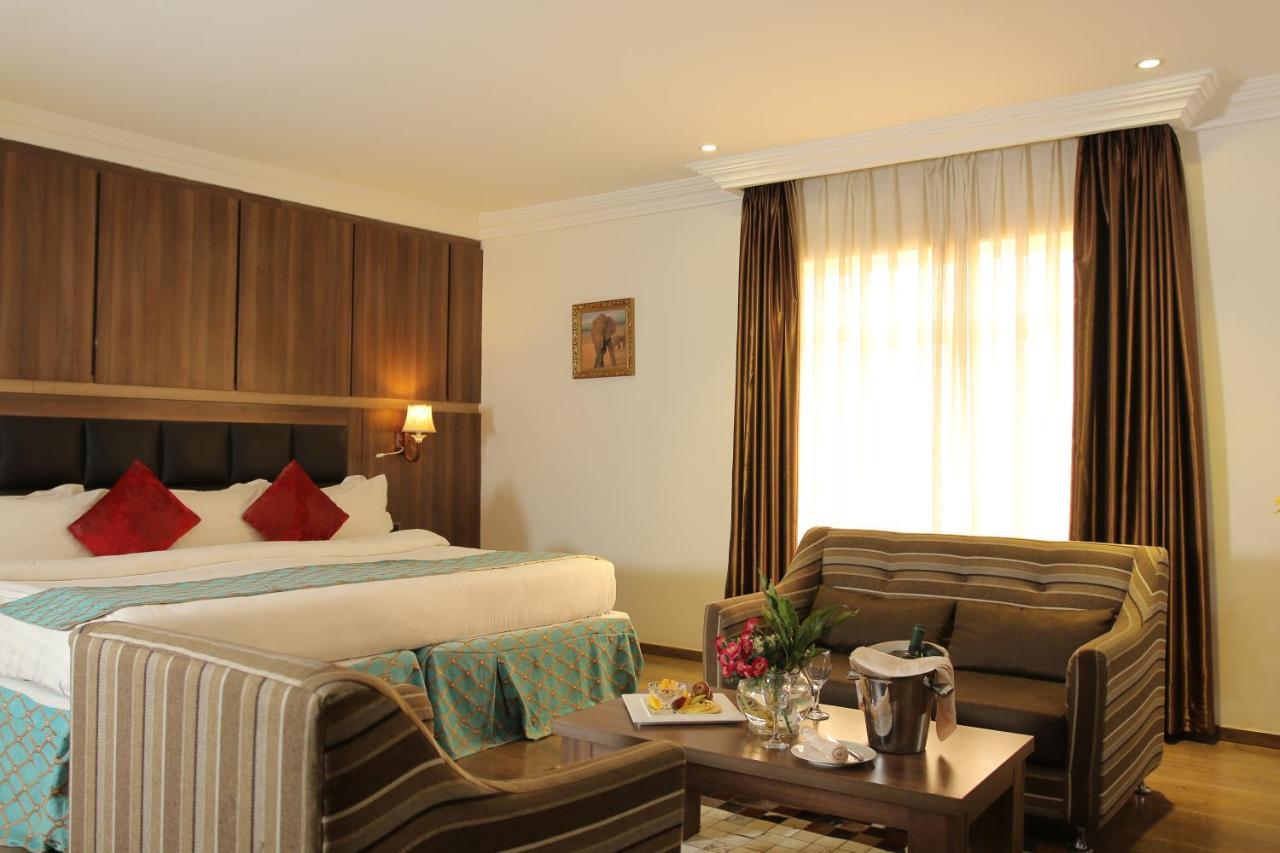Grand Pela Hotel & Suites أبوجا المظهر الخارجي الصورة