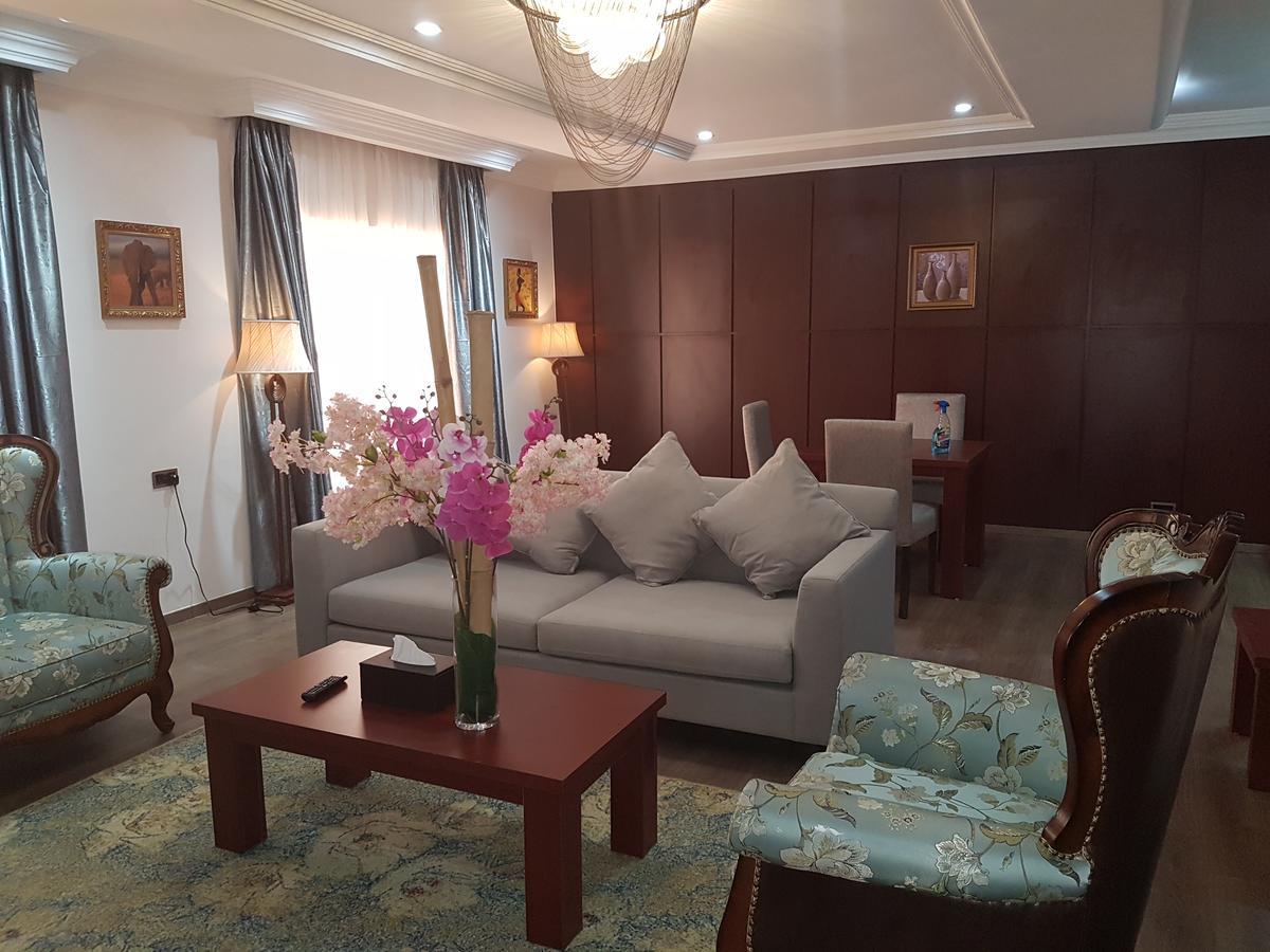 Grand Pela Hotel & Suites أبوجا المظهر الخارجي الصورة